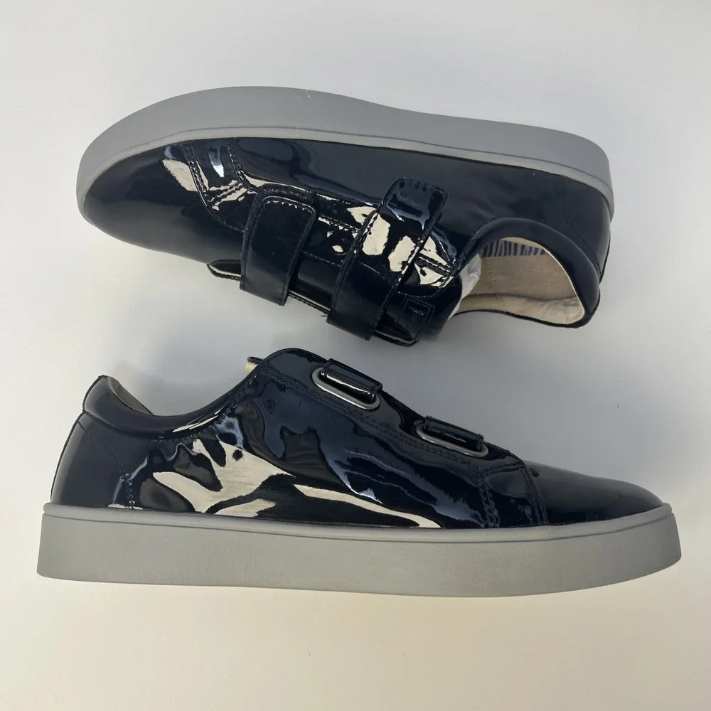 Revitalign Malibu Bella Patent Leather Orthotic Sneakers Peacoat Navy - 10W NIB